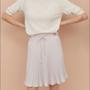 H&M blush pink pleated short skirt